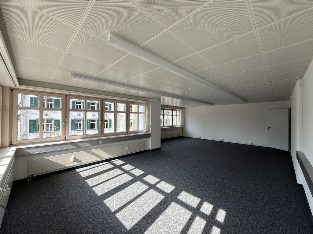 118m² office