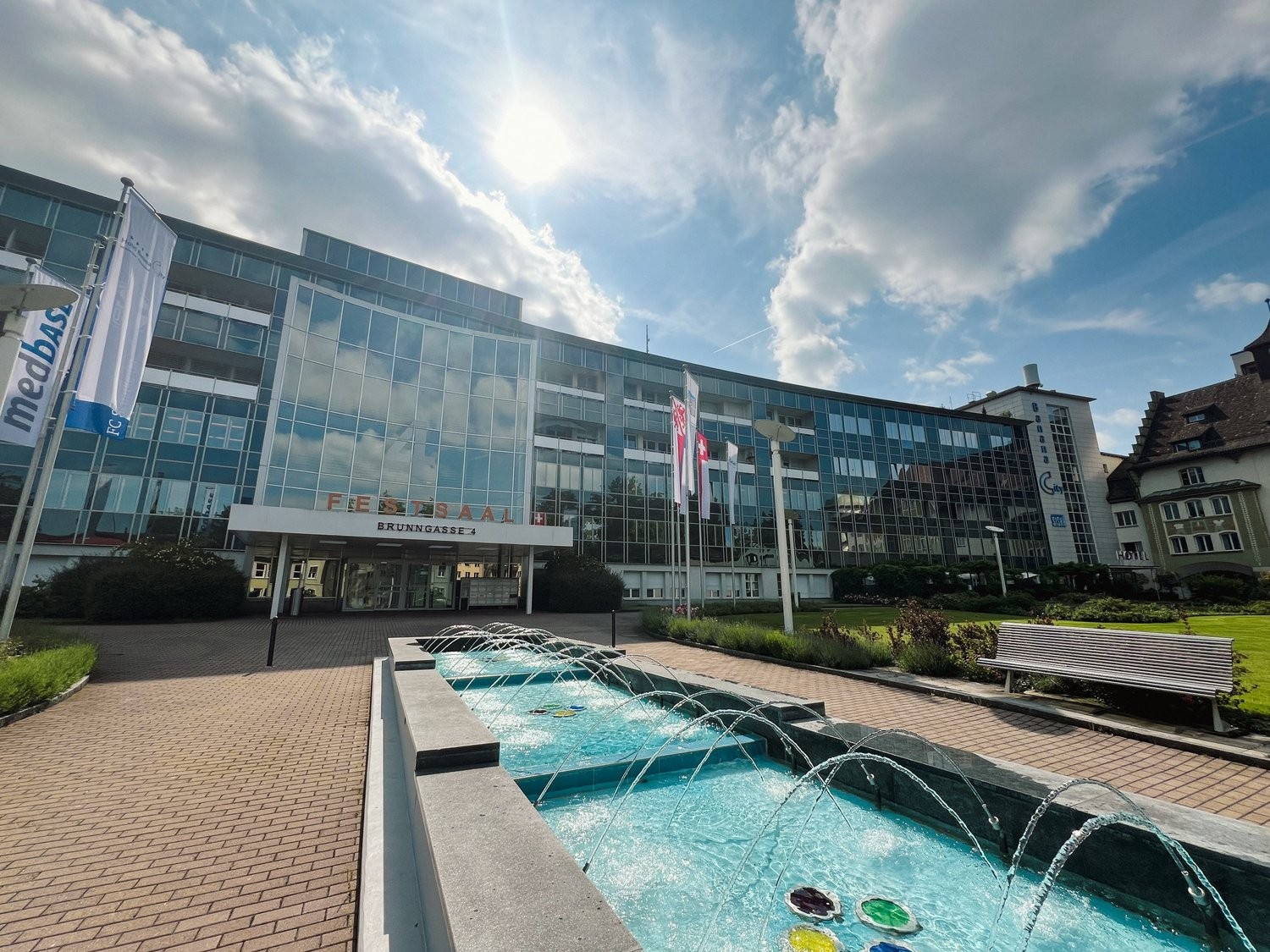 644m² commercial
