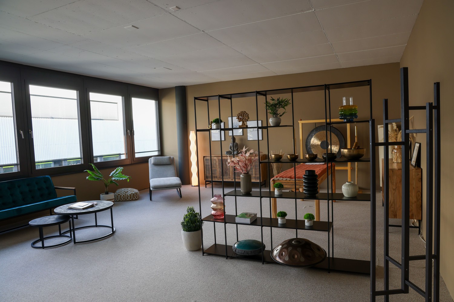 50m² commercial