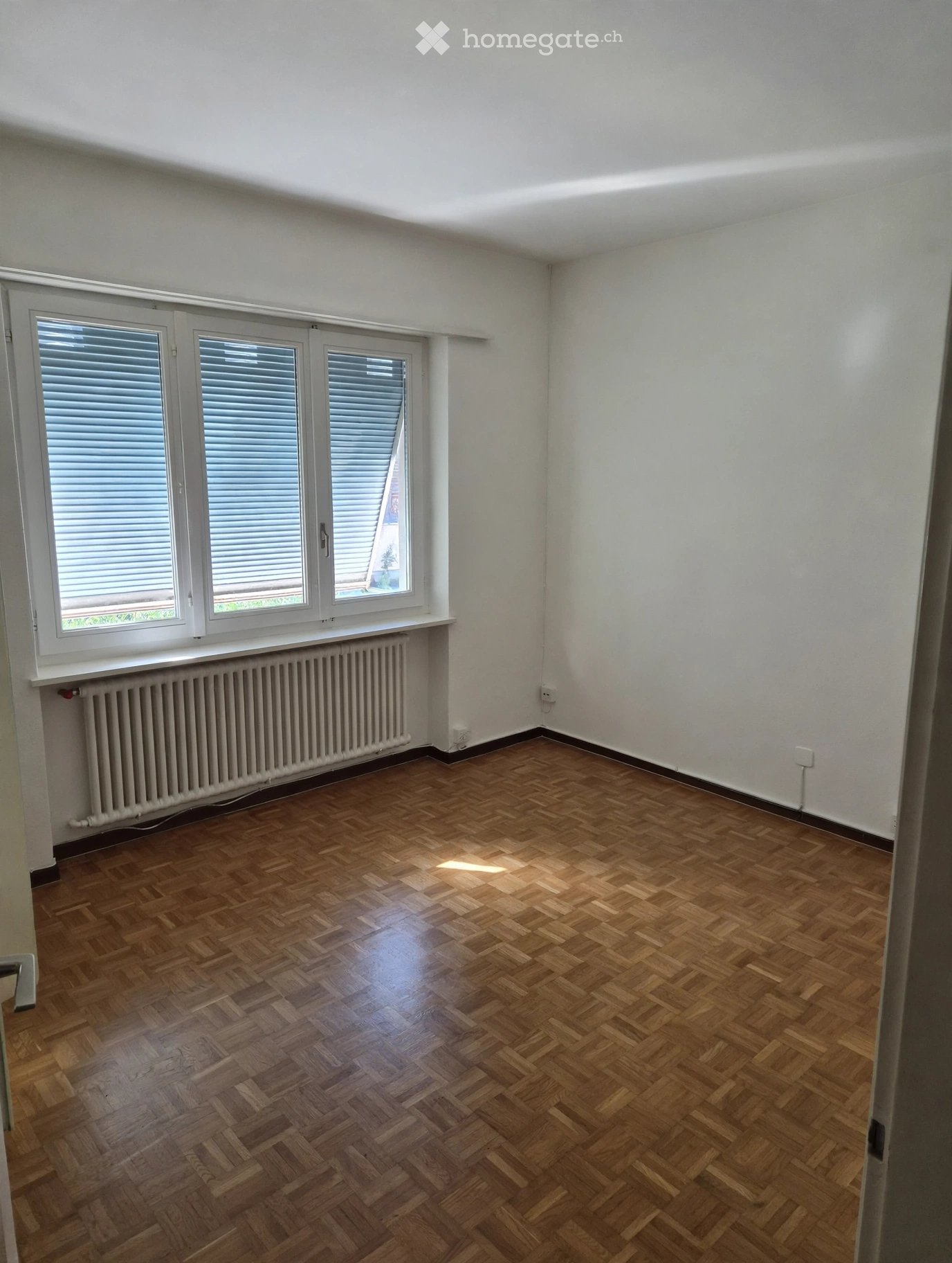 5 rooms apartment