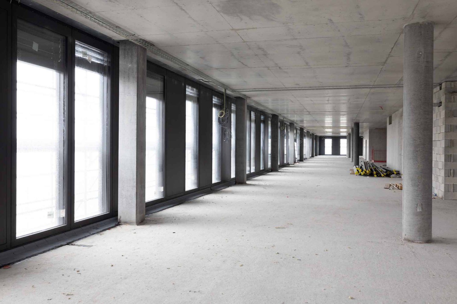 768m² office