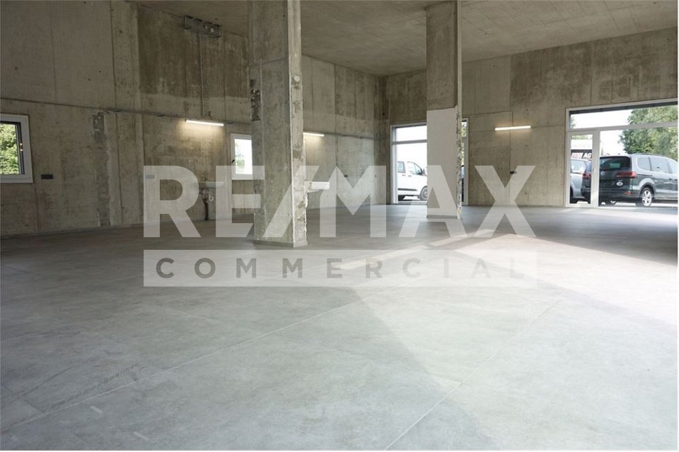 200m² commerciale