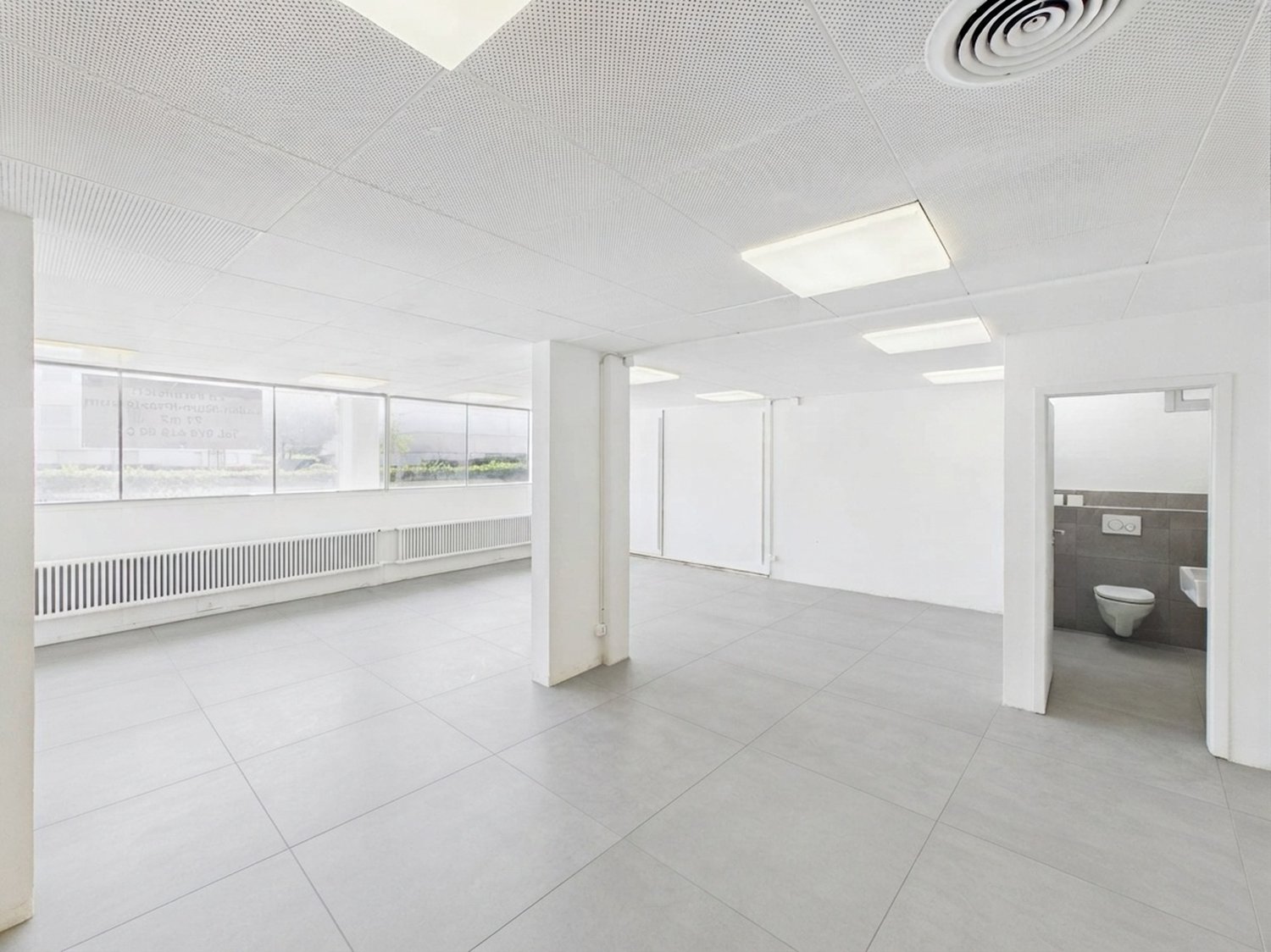 86m² commerciale