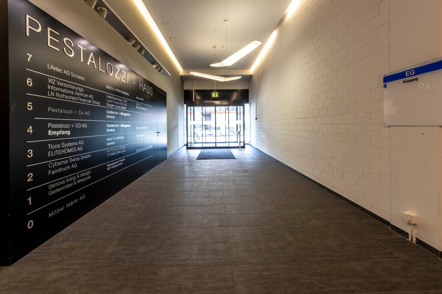 26m² office