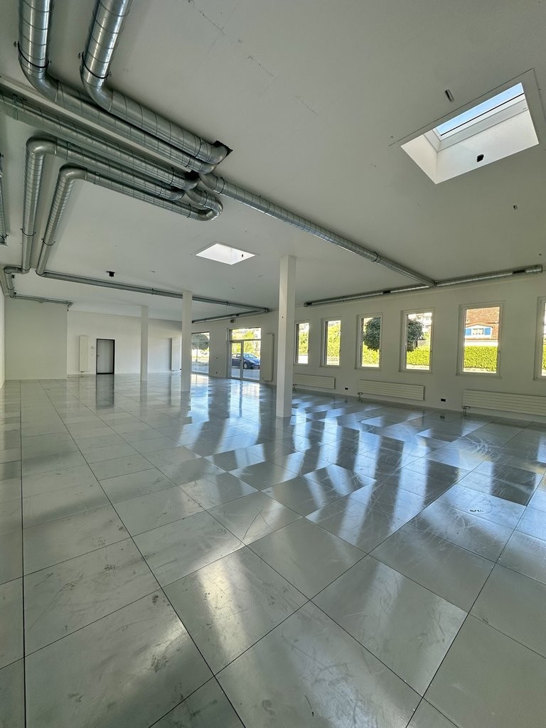 185m² commerciale