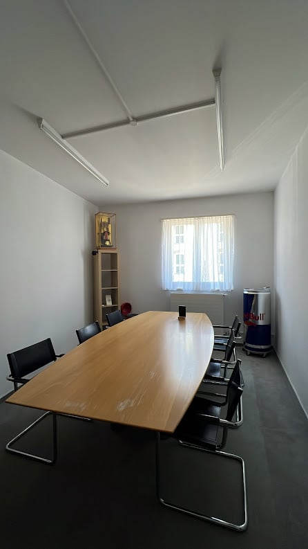 16m² office
