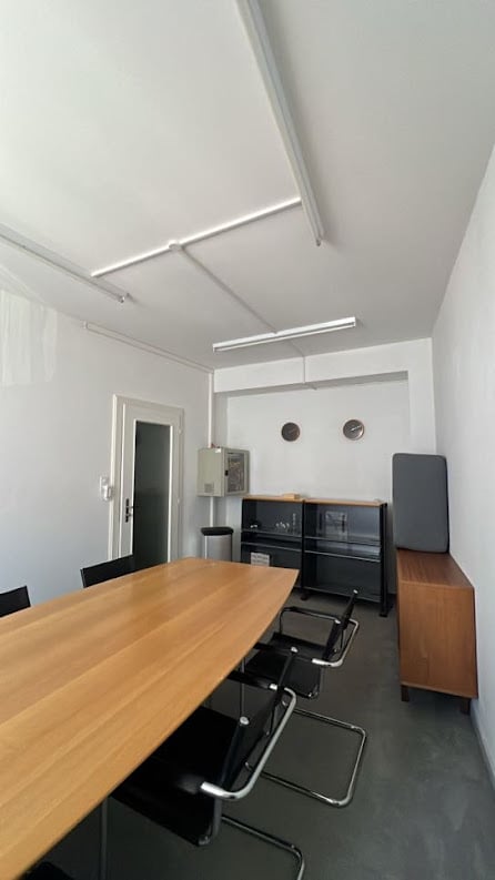 16m² office