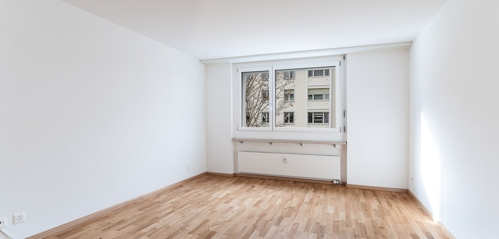 65m² commercial