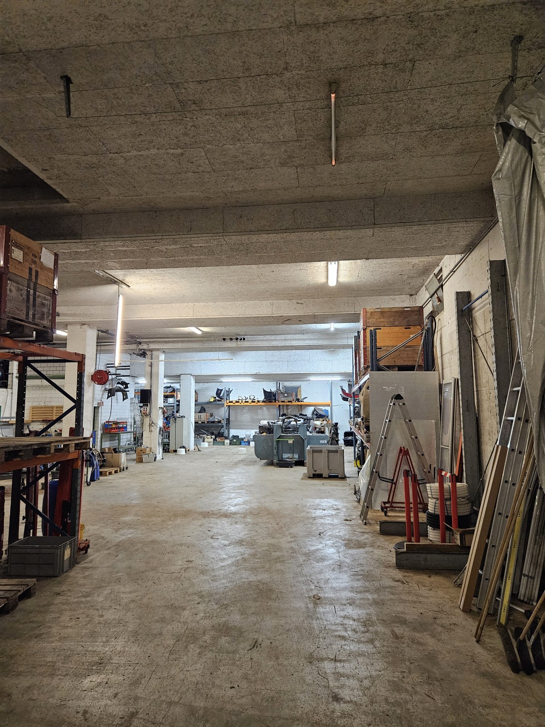 430m² commercial