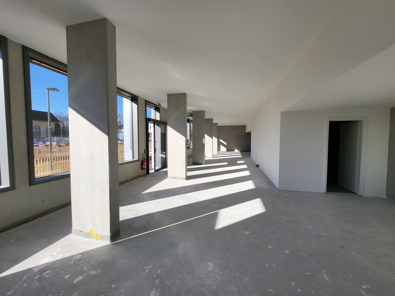 172m² office