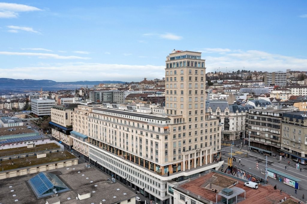 146m² office