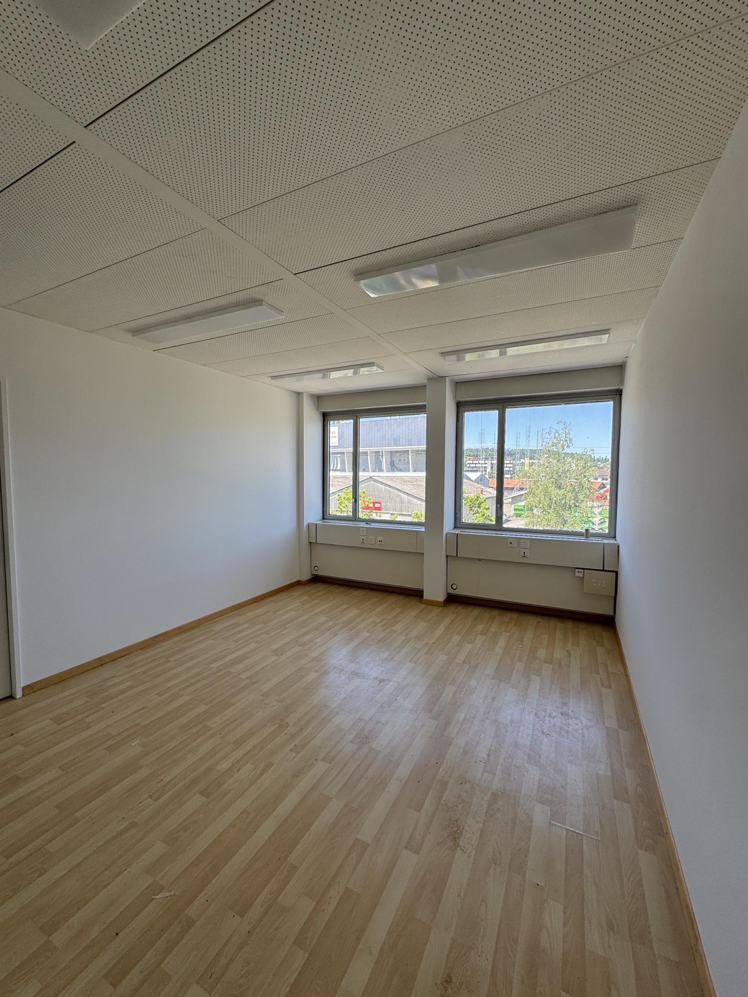 18m² office