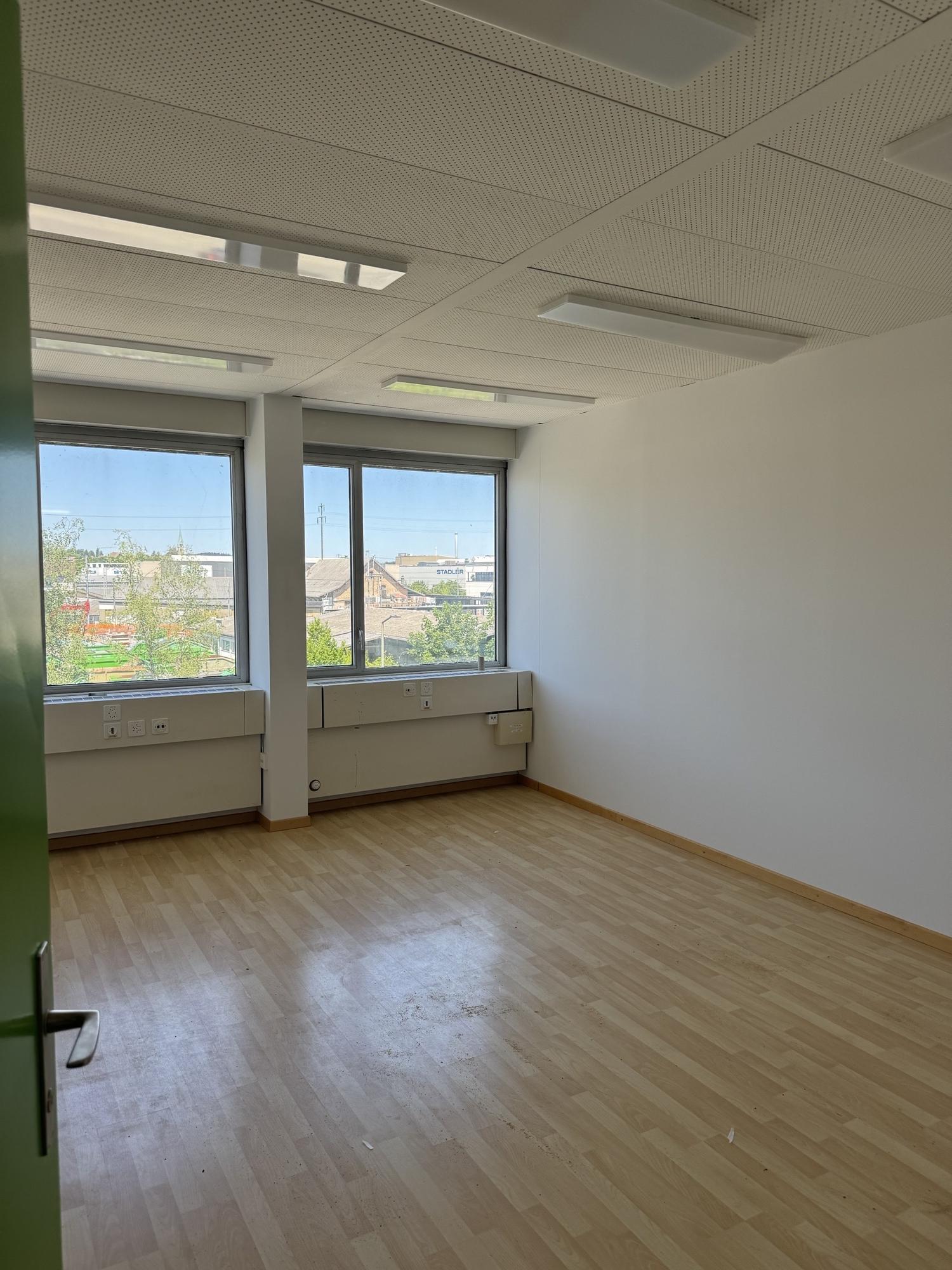 18m² office