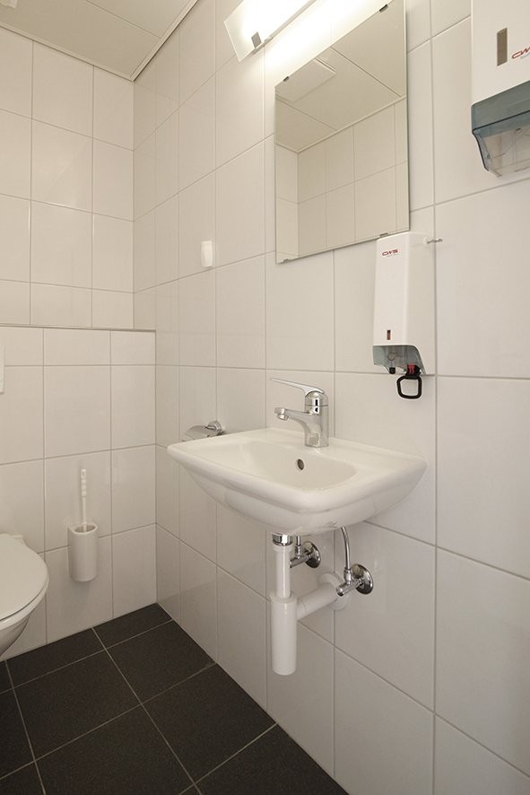 92m² office