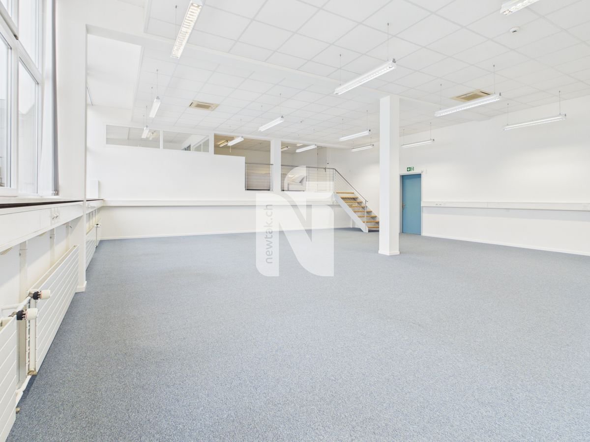 150m² office