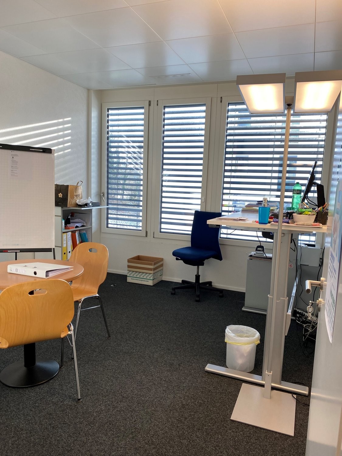 180m² office