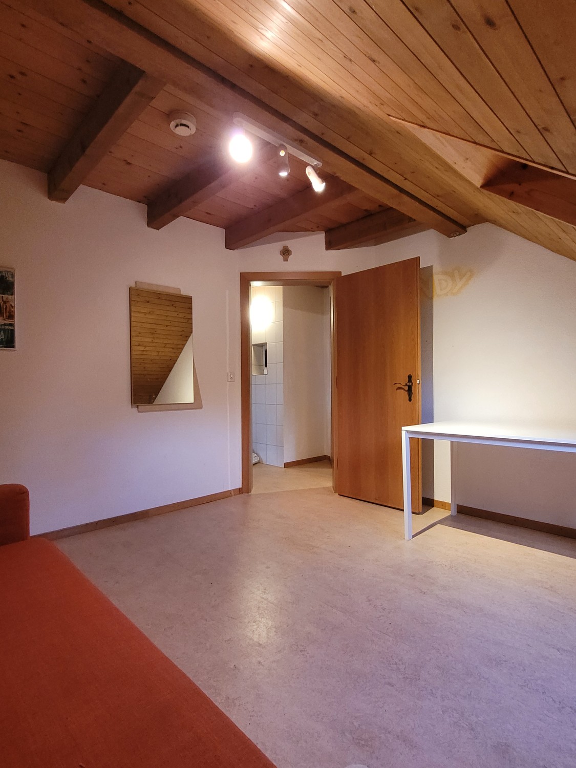Stanza in un appartamento condiviso