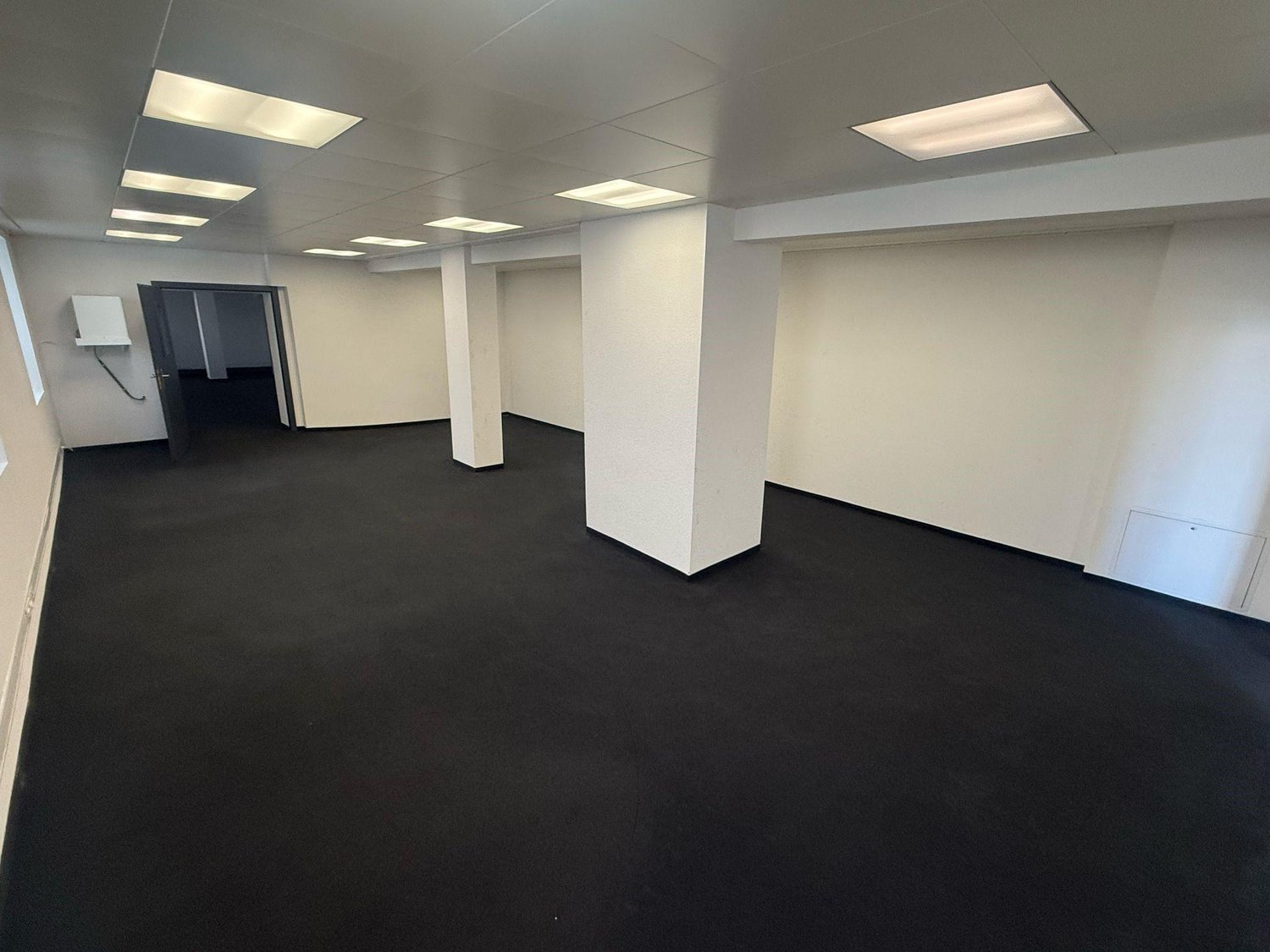 110m² office