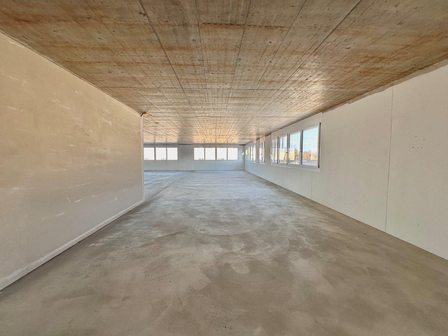 451m² commerciale