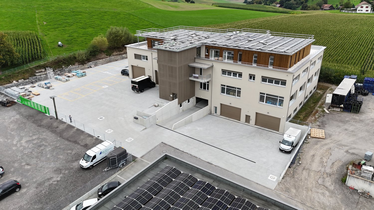 451m² commerciale