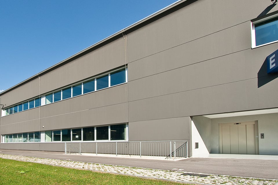 784m² industrial object