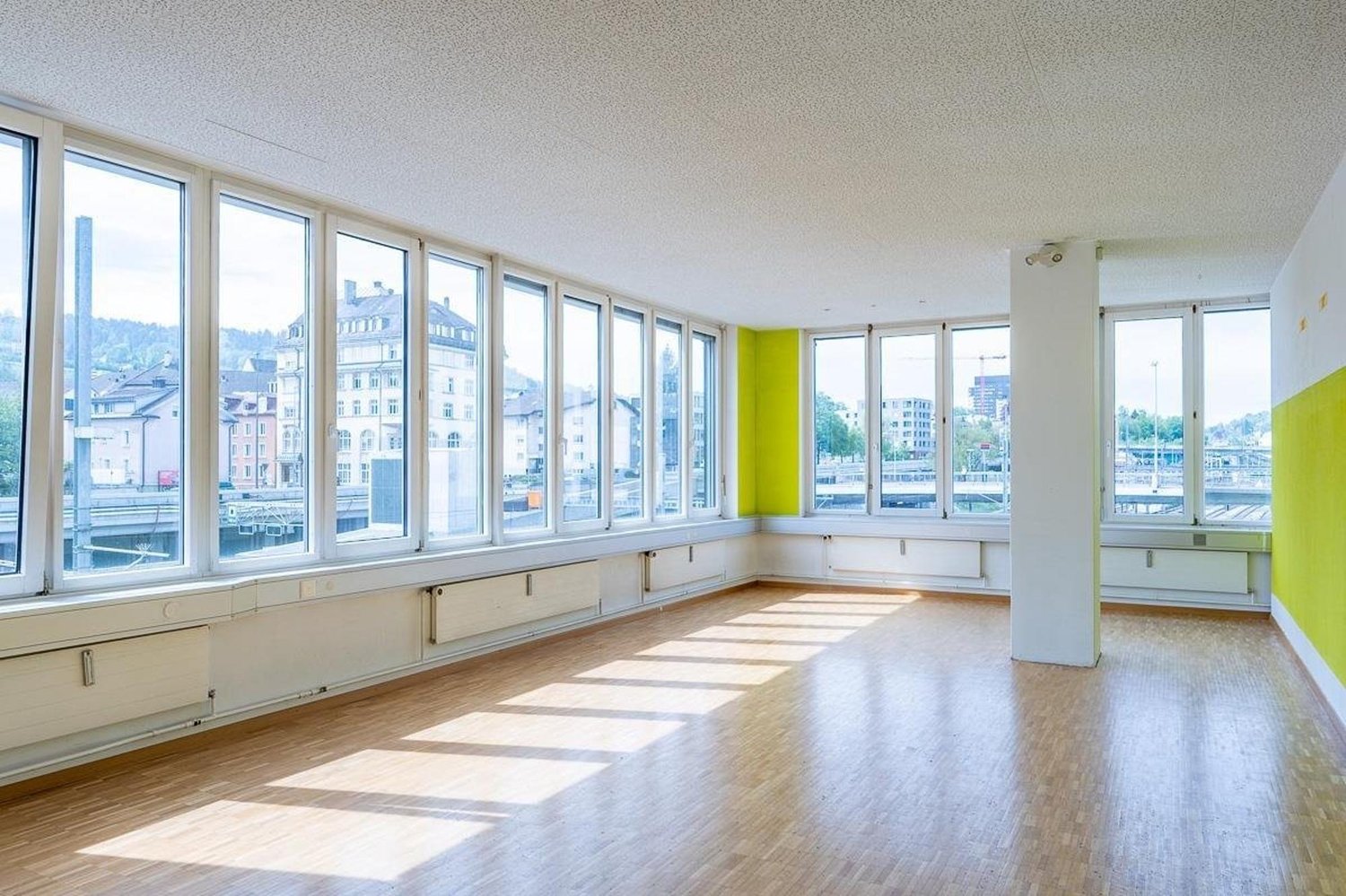 1532m² commercial