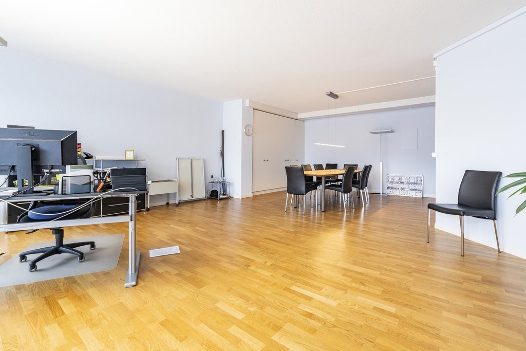 55m² negozio