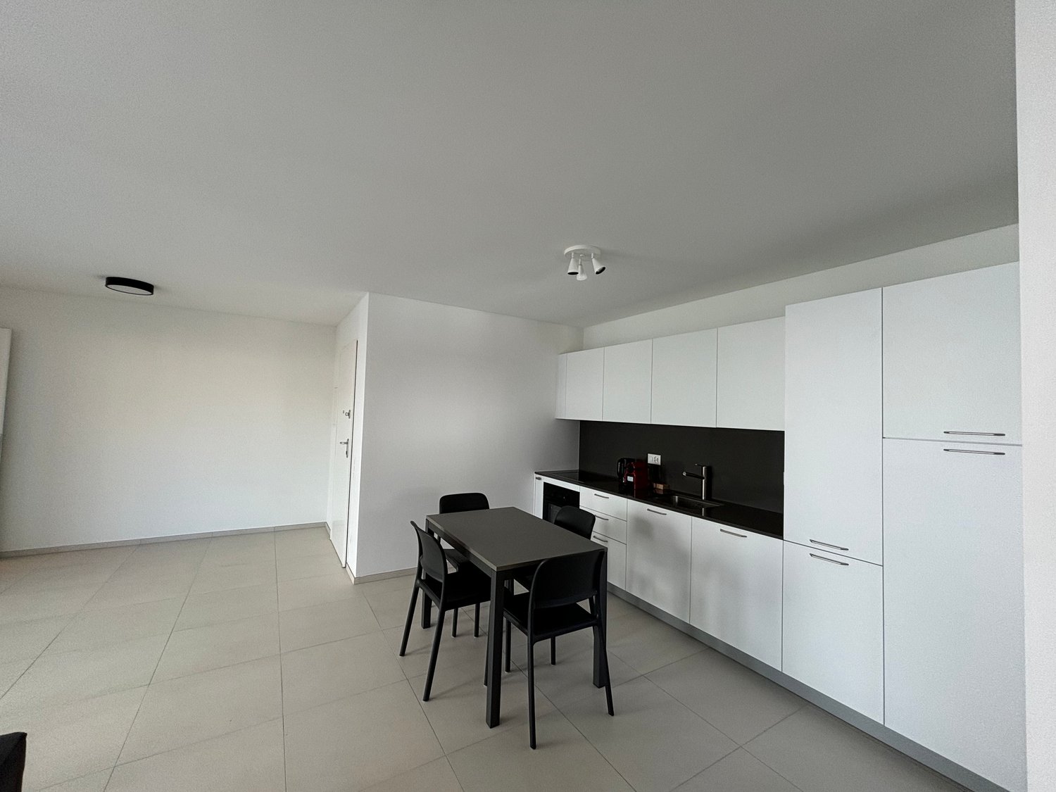 3 ½ Zimmer möblierte Wohnung