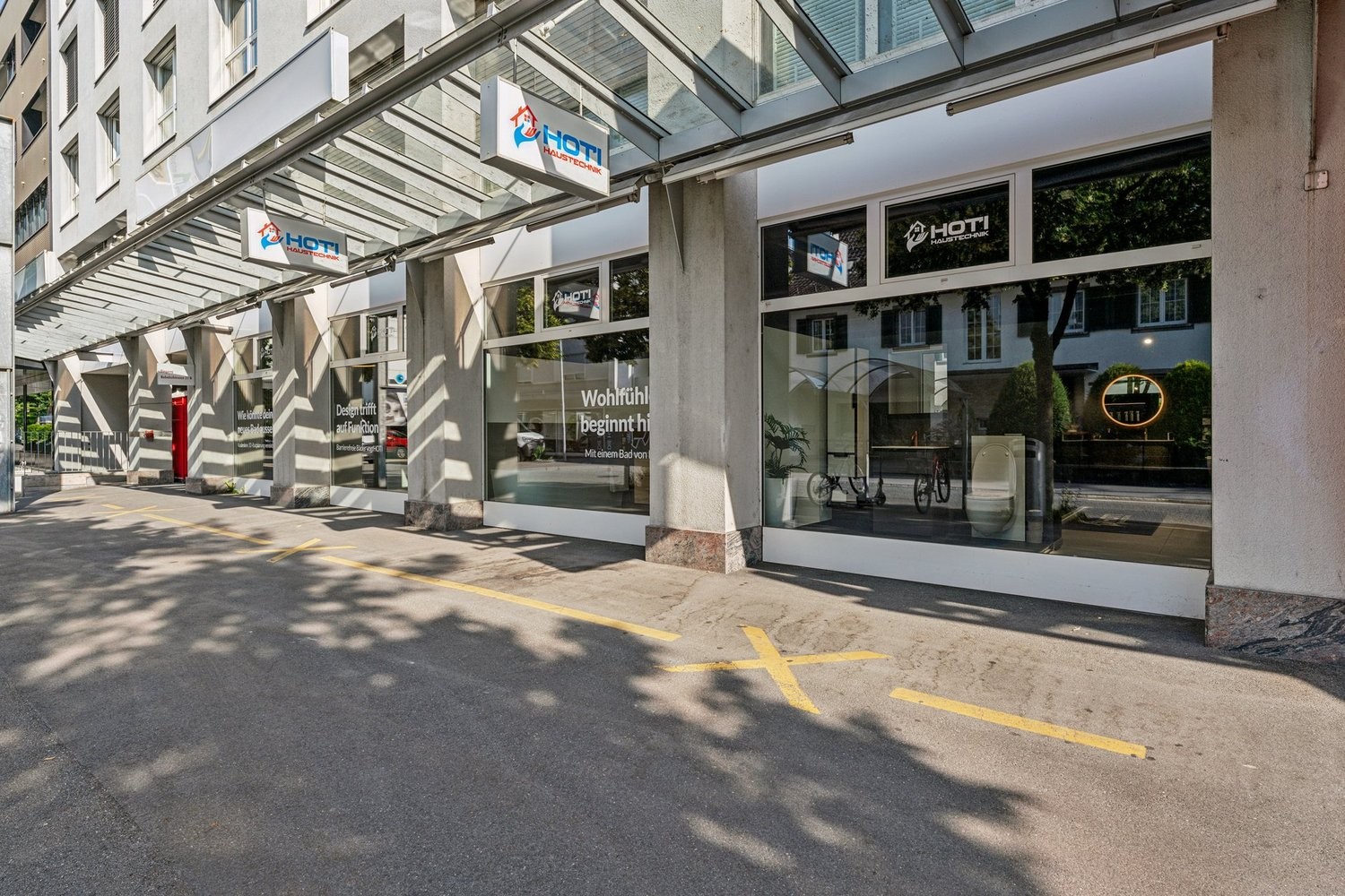 190m² office
