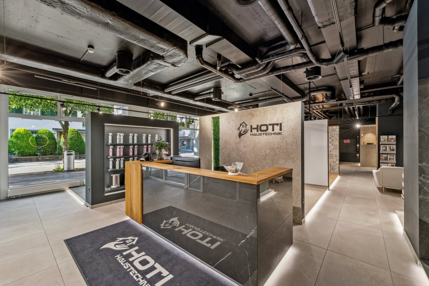 190m² office