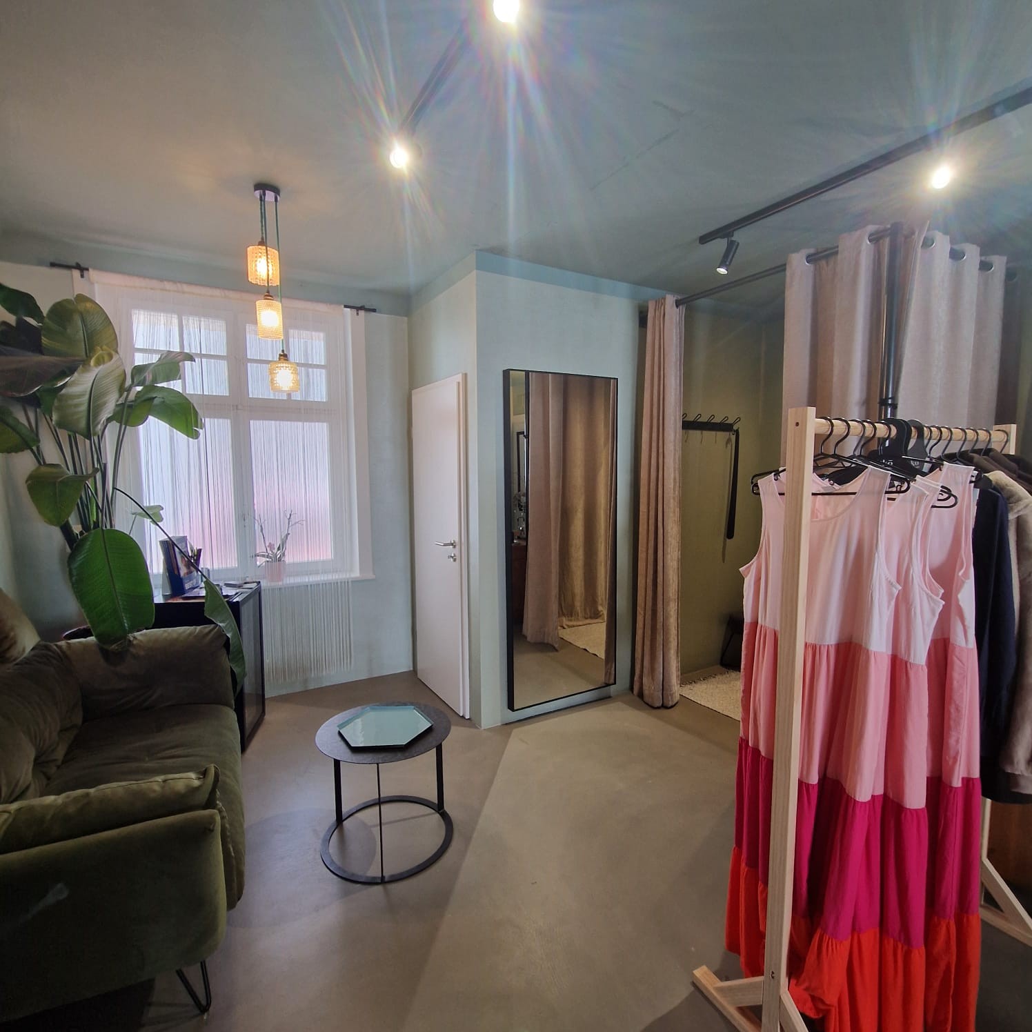 75-75m² commercial