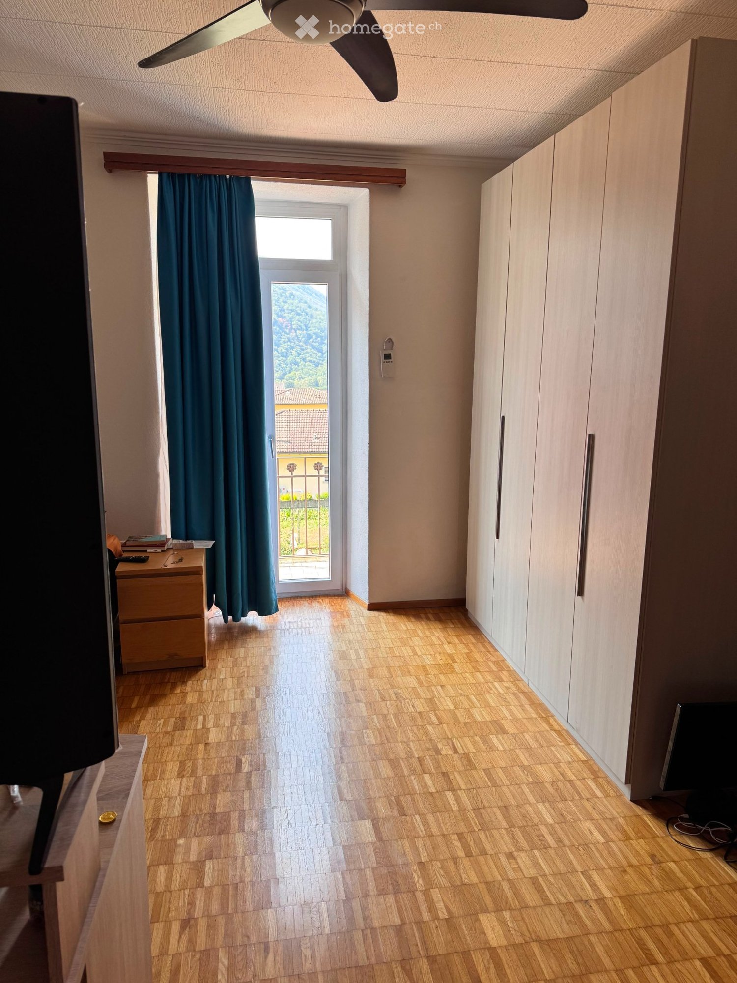 1 room single room