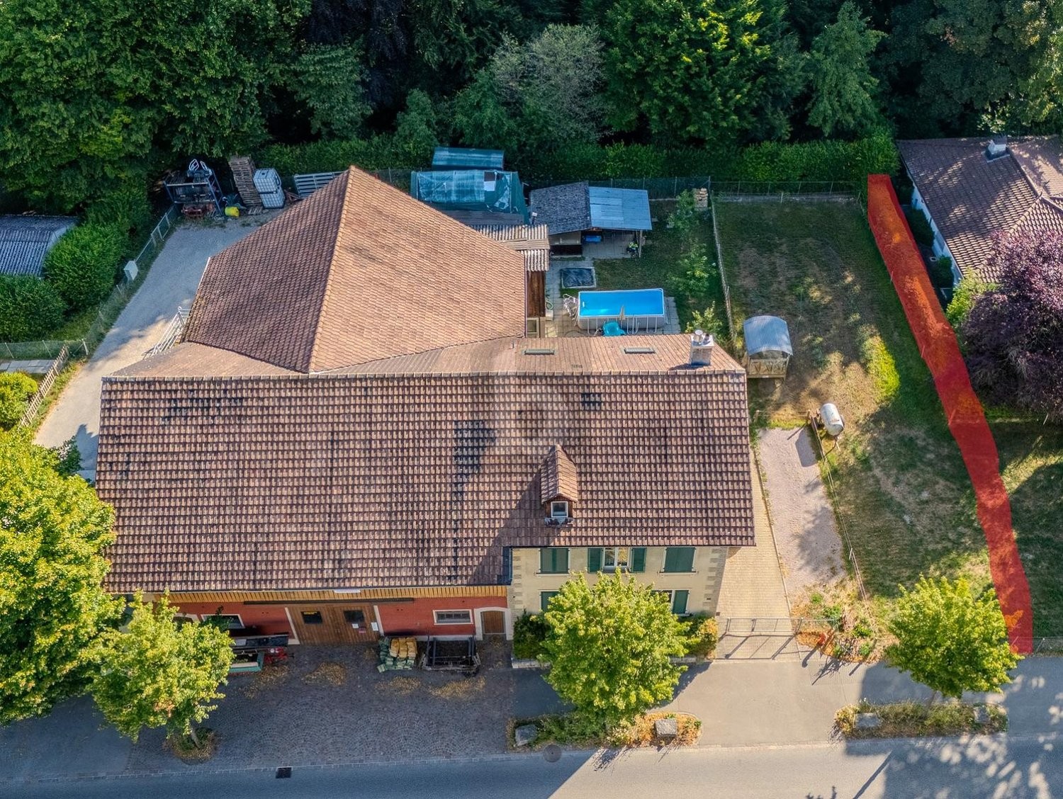 casa colonica con 8 locali