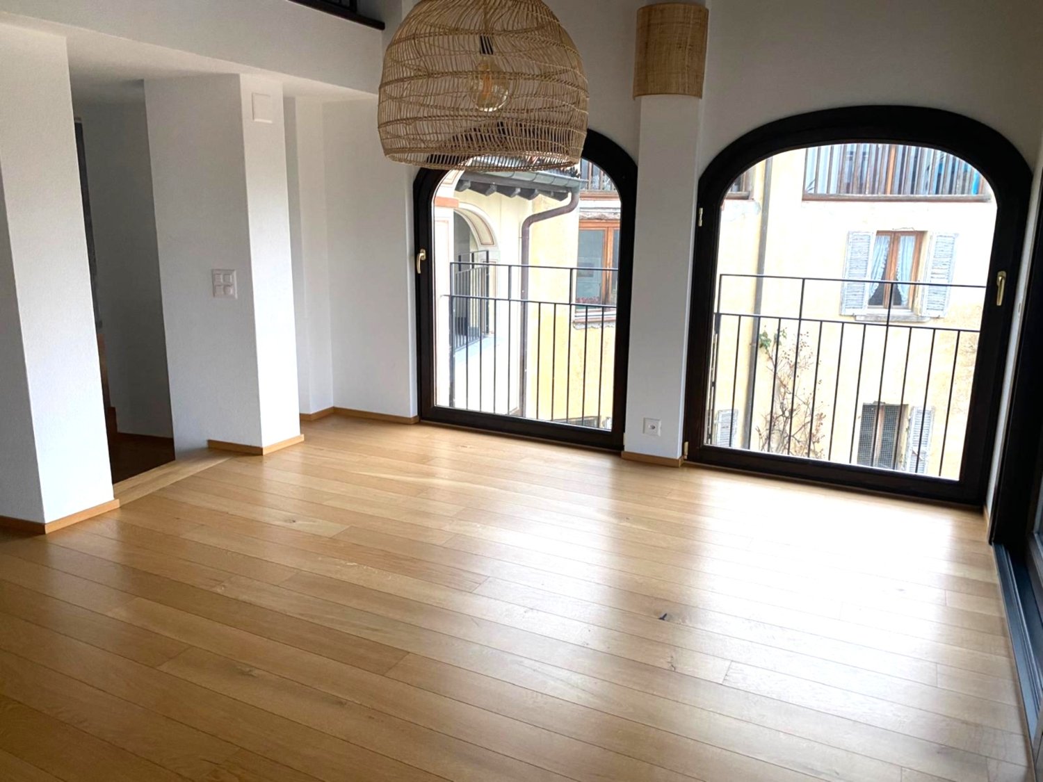 6 rooms attic flat