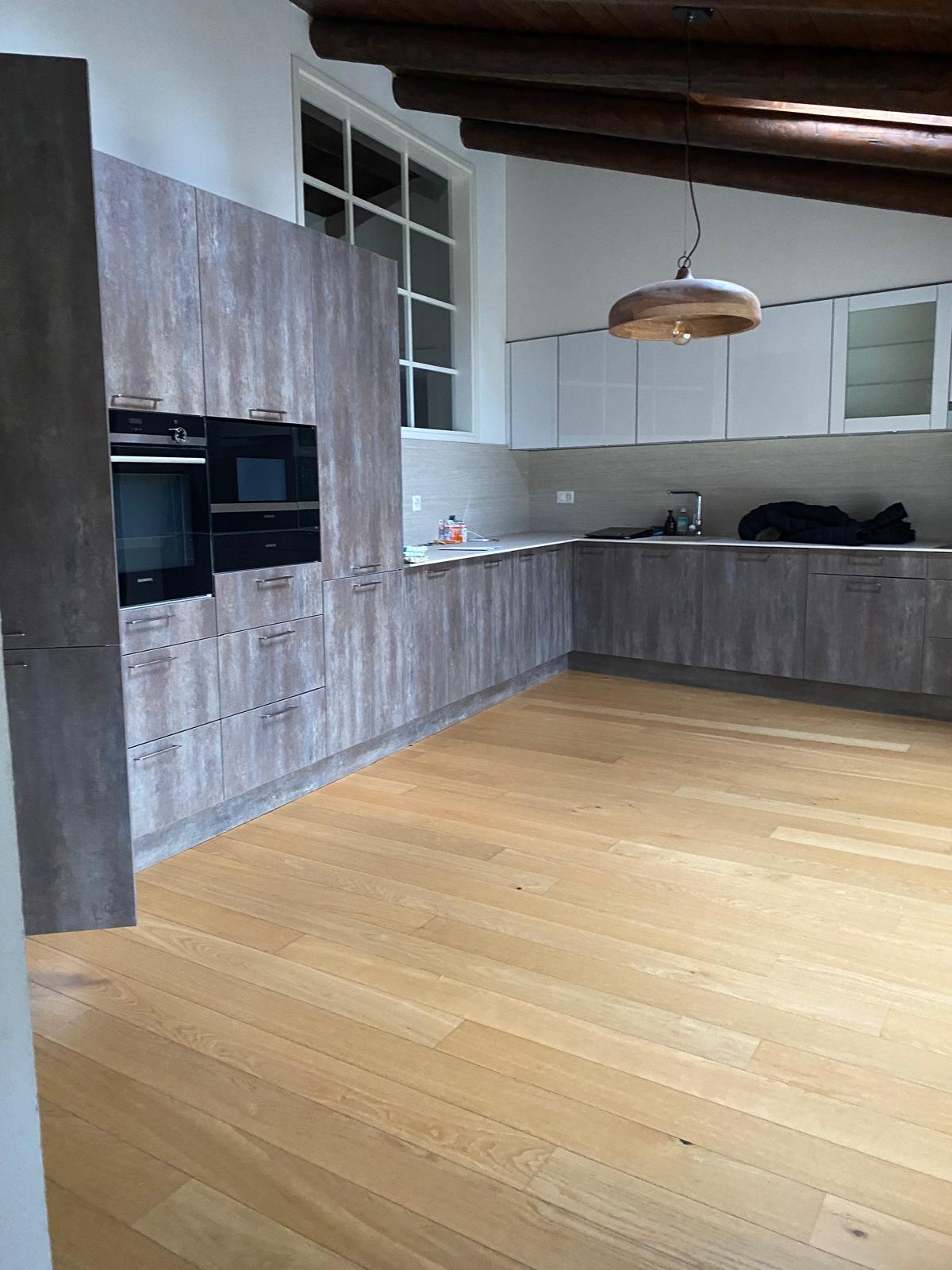 6 rooms attic flat
