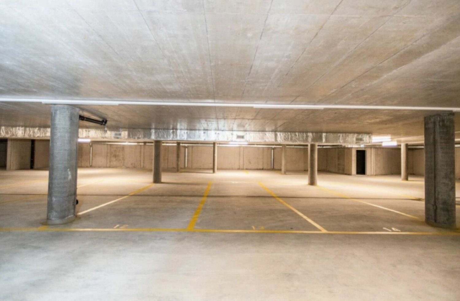 796m² ufficio
