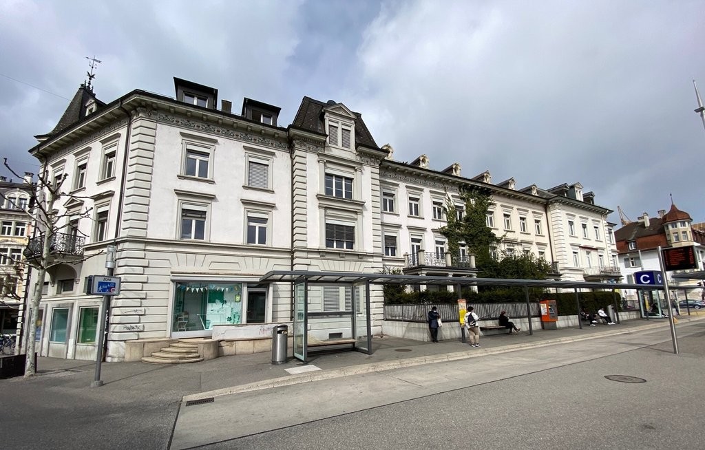 Negozio di 84m²