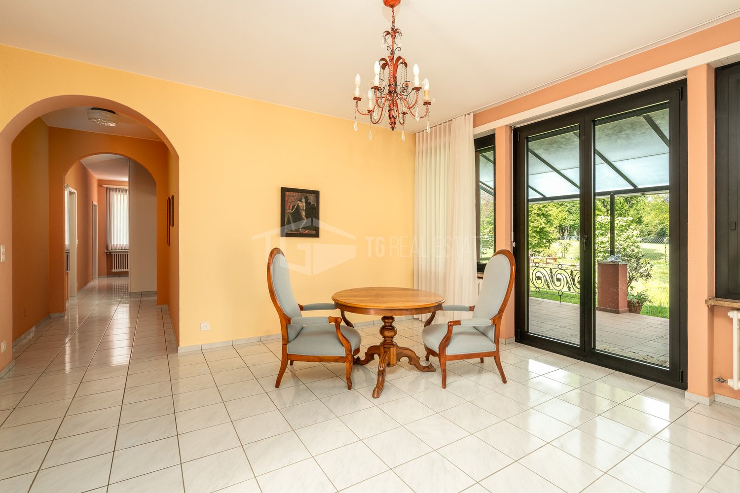 6 rooms single house