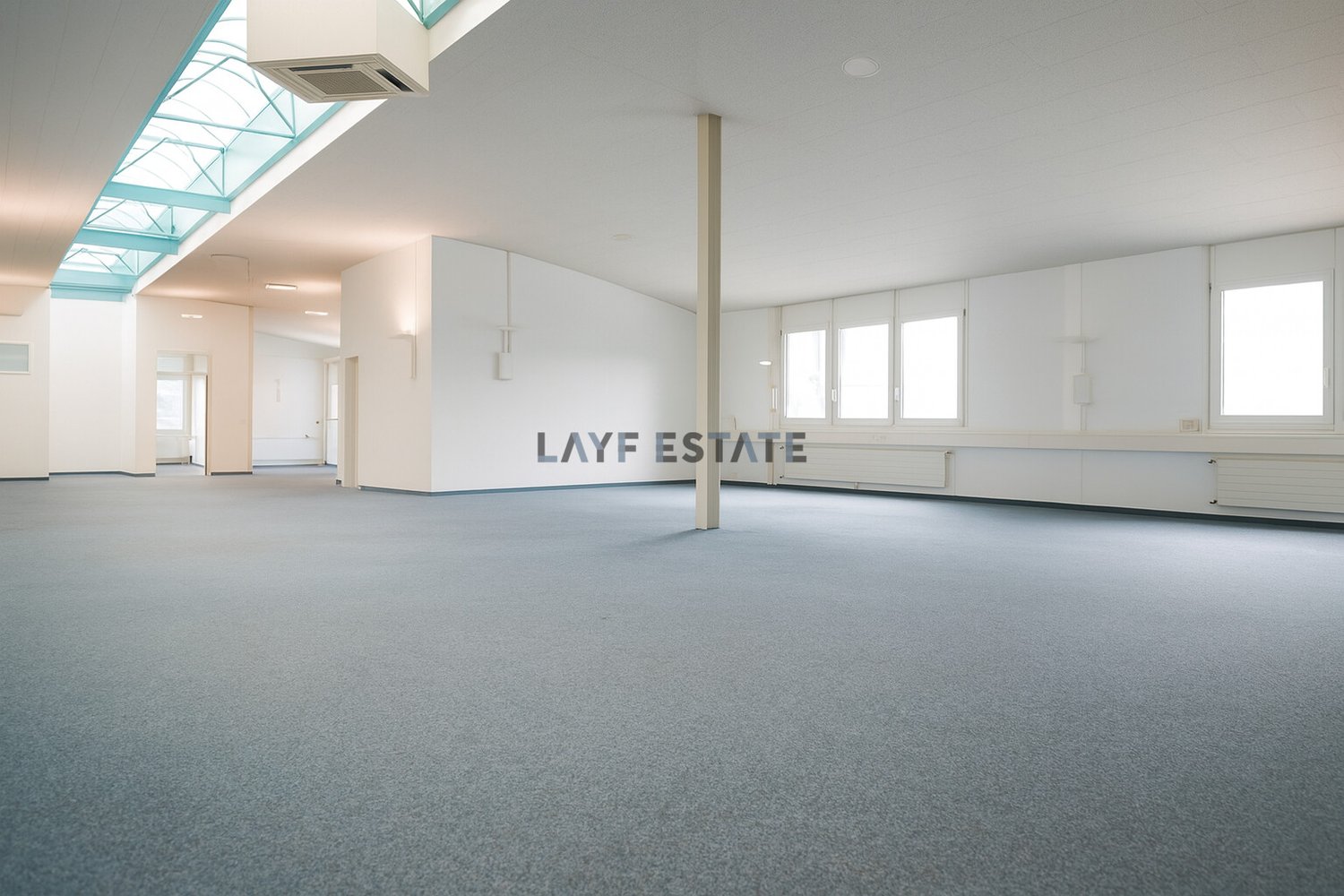 567m² office