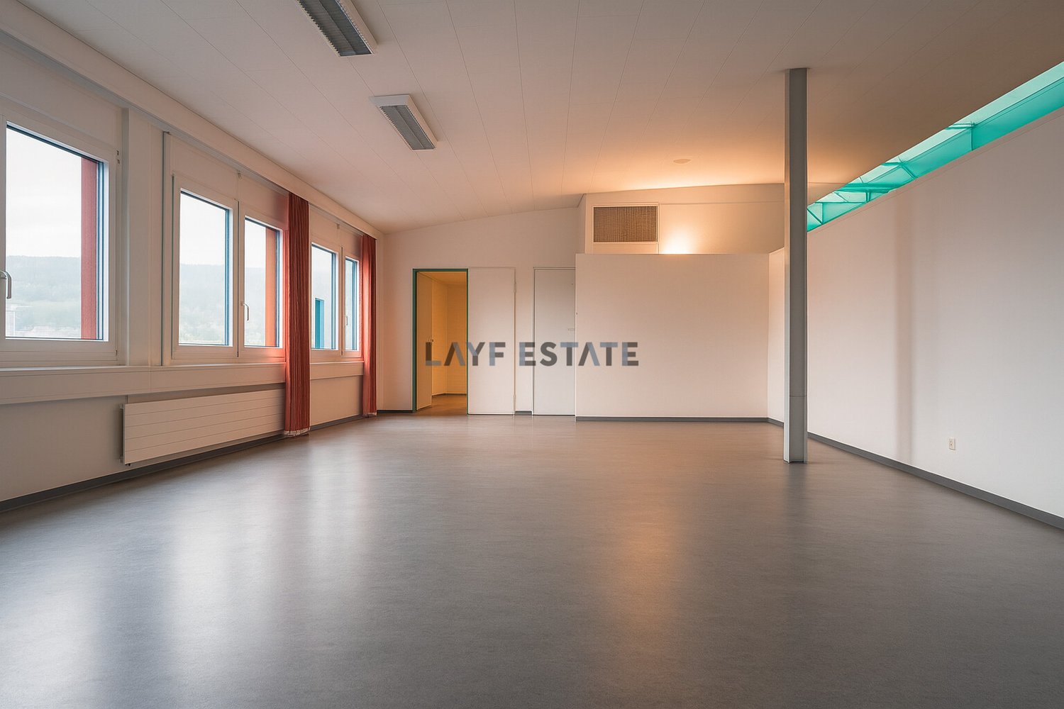 567m² office