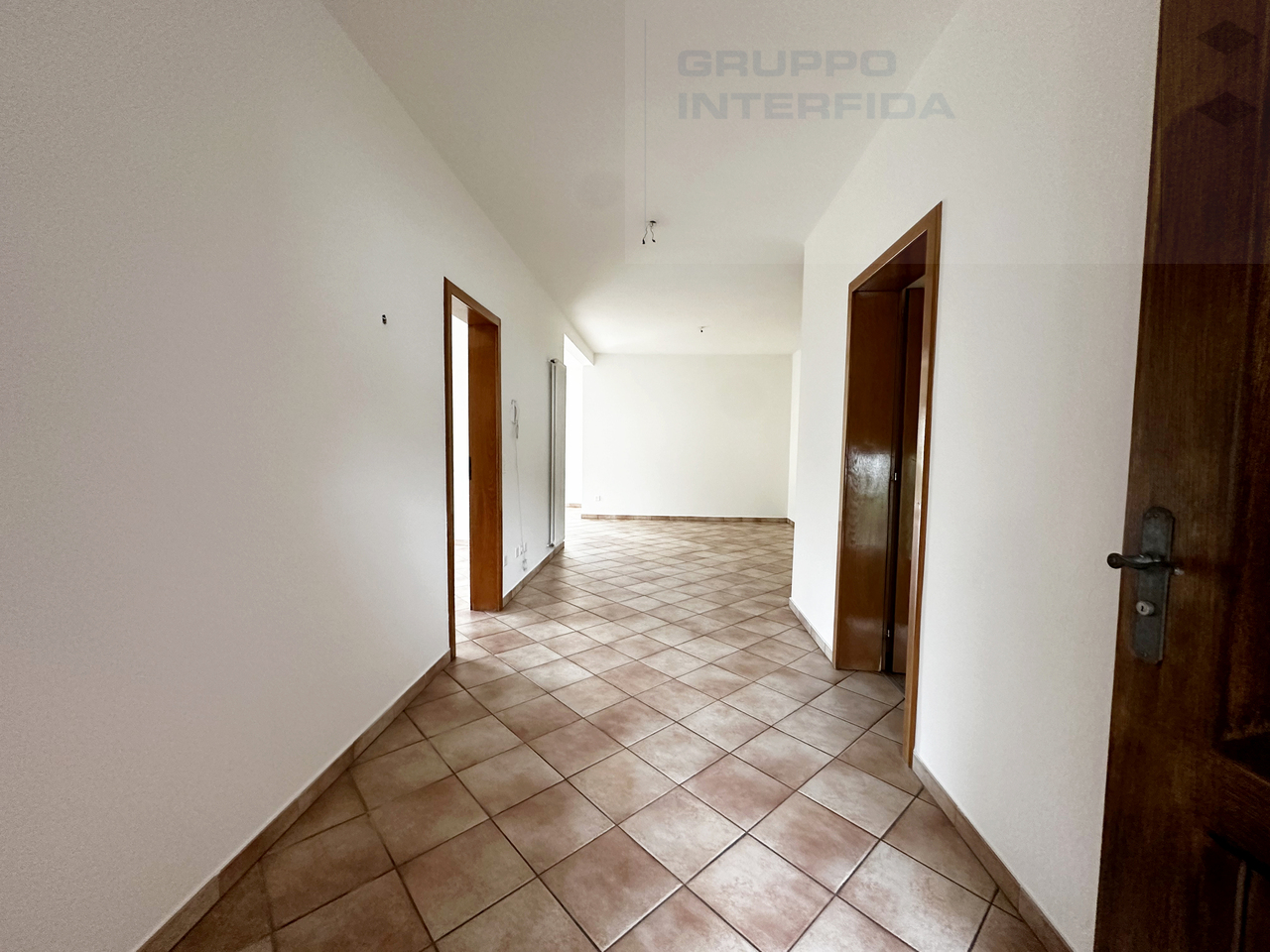 5 rooms single house