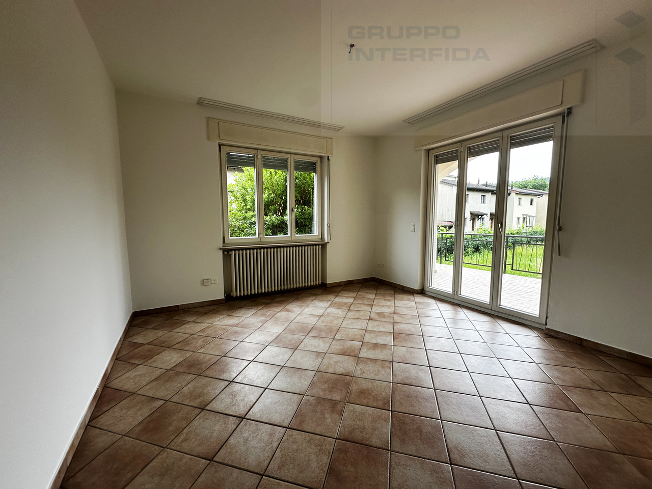 5 rooms single house
