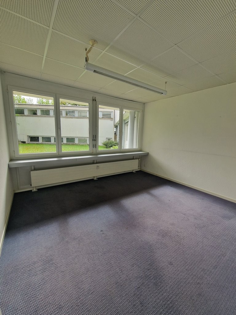 109m² office