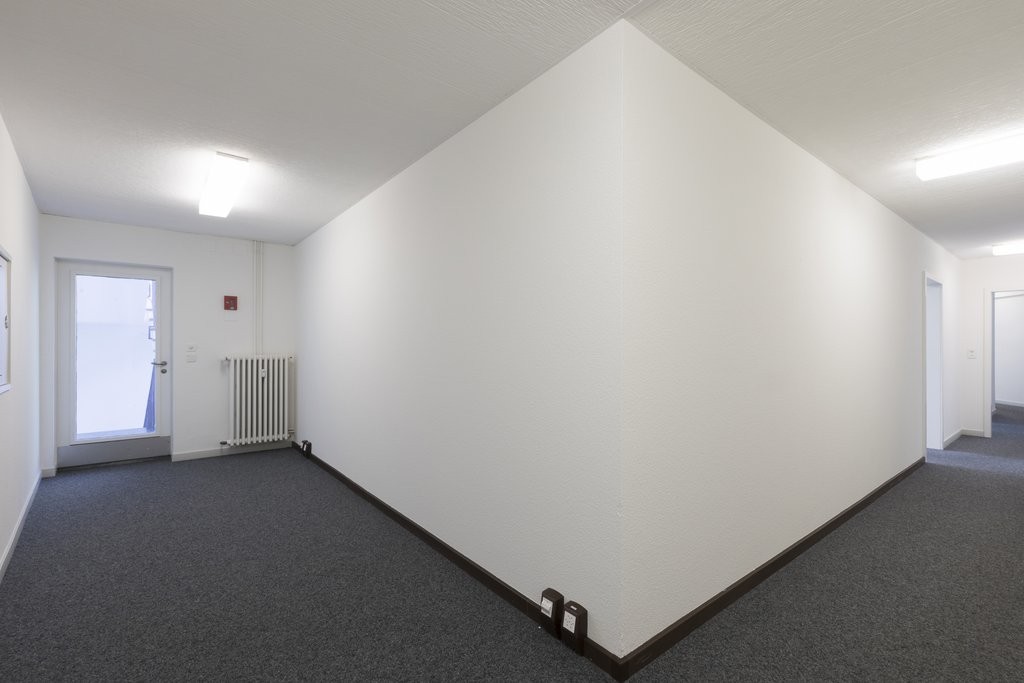 340m² office