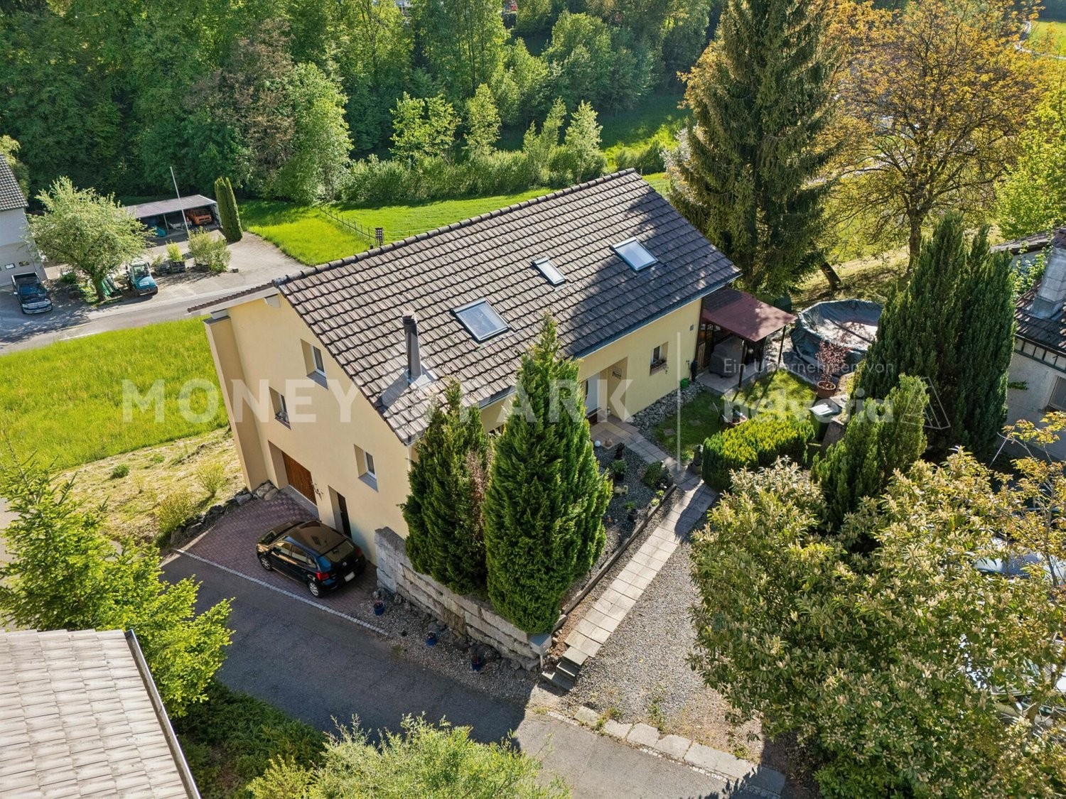 Casa unifamiliare di 7 ½ locali