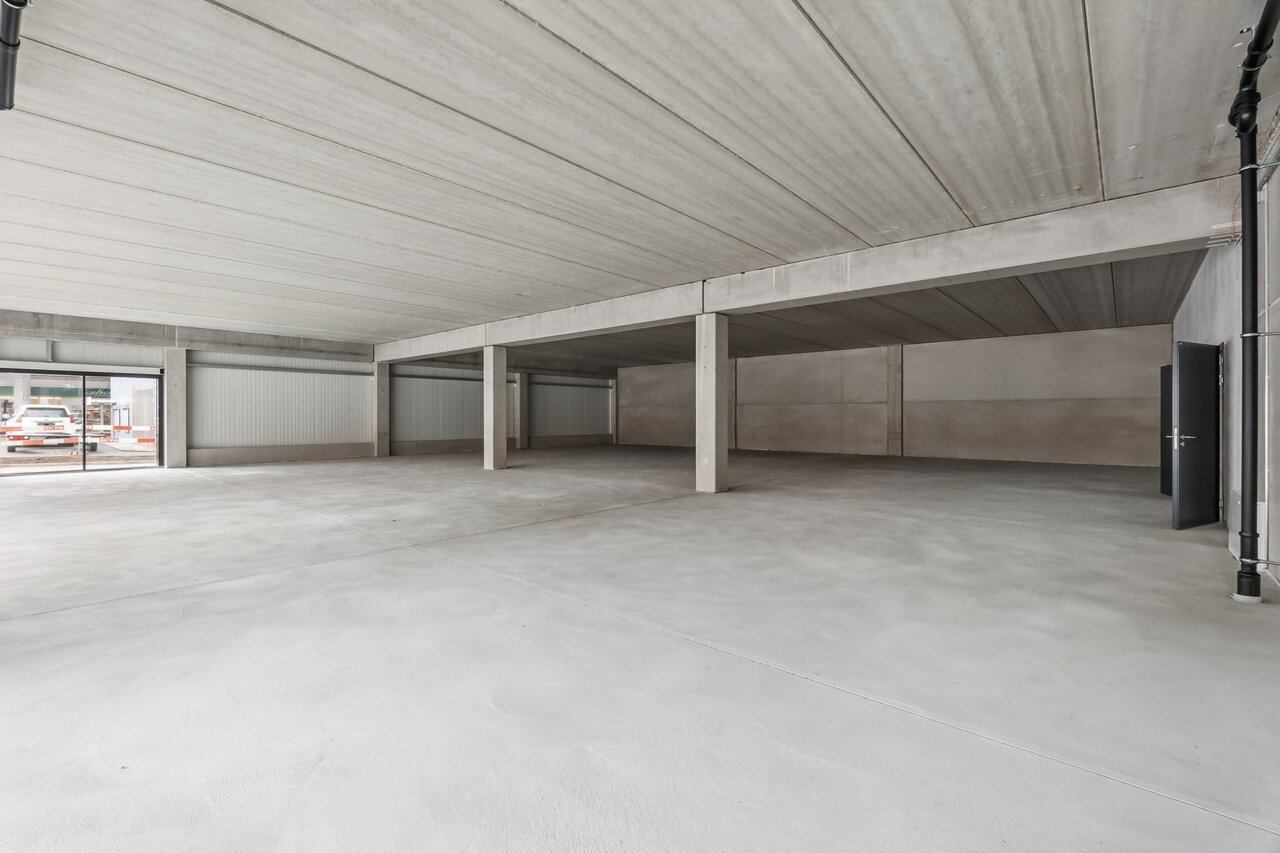 920m² commerciale