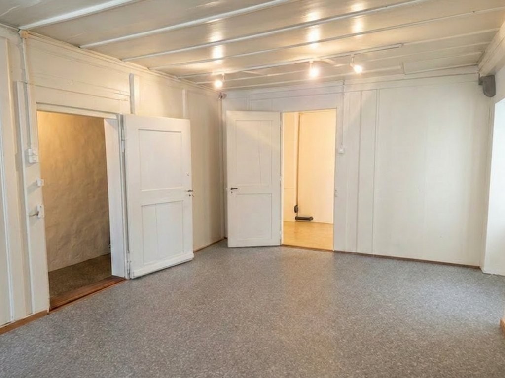 76m² office