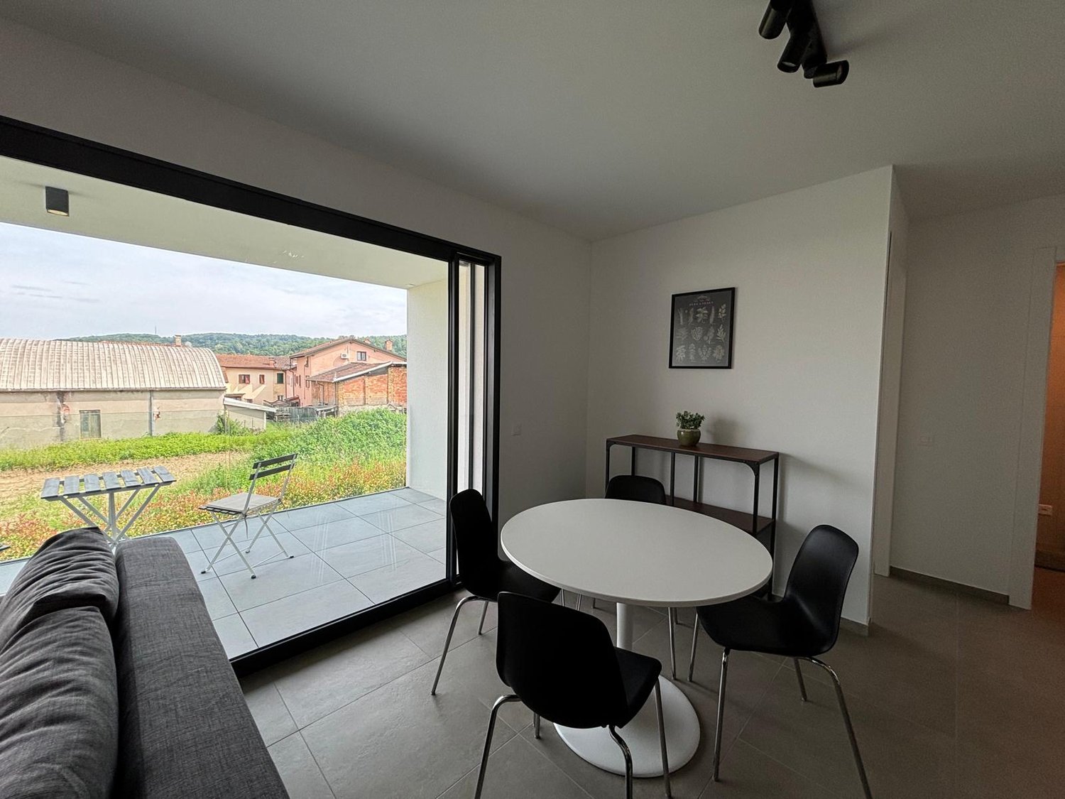 2 ½ rooms furnished flat