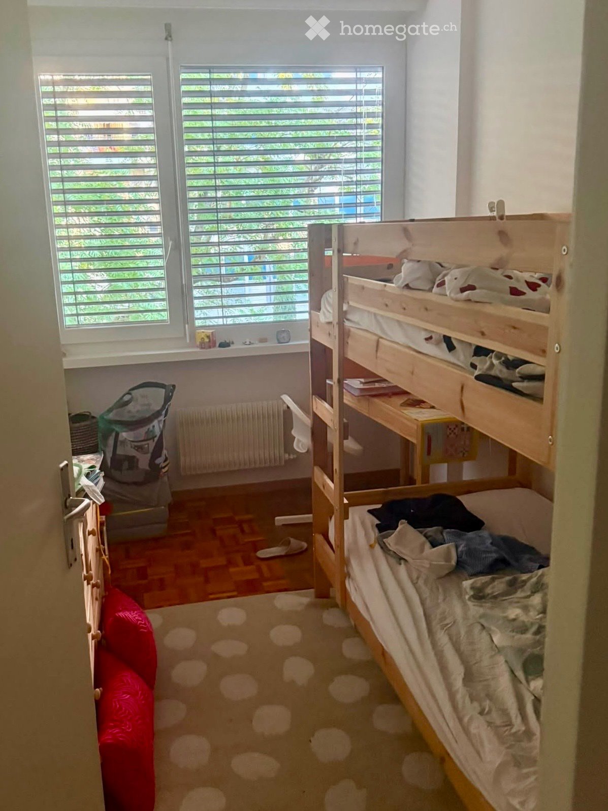 5 rooms apartment