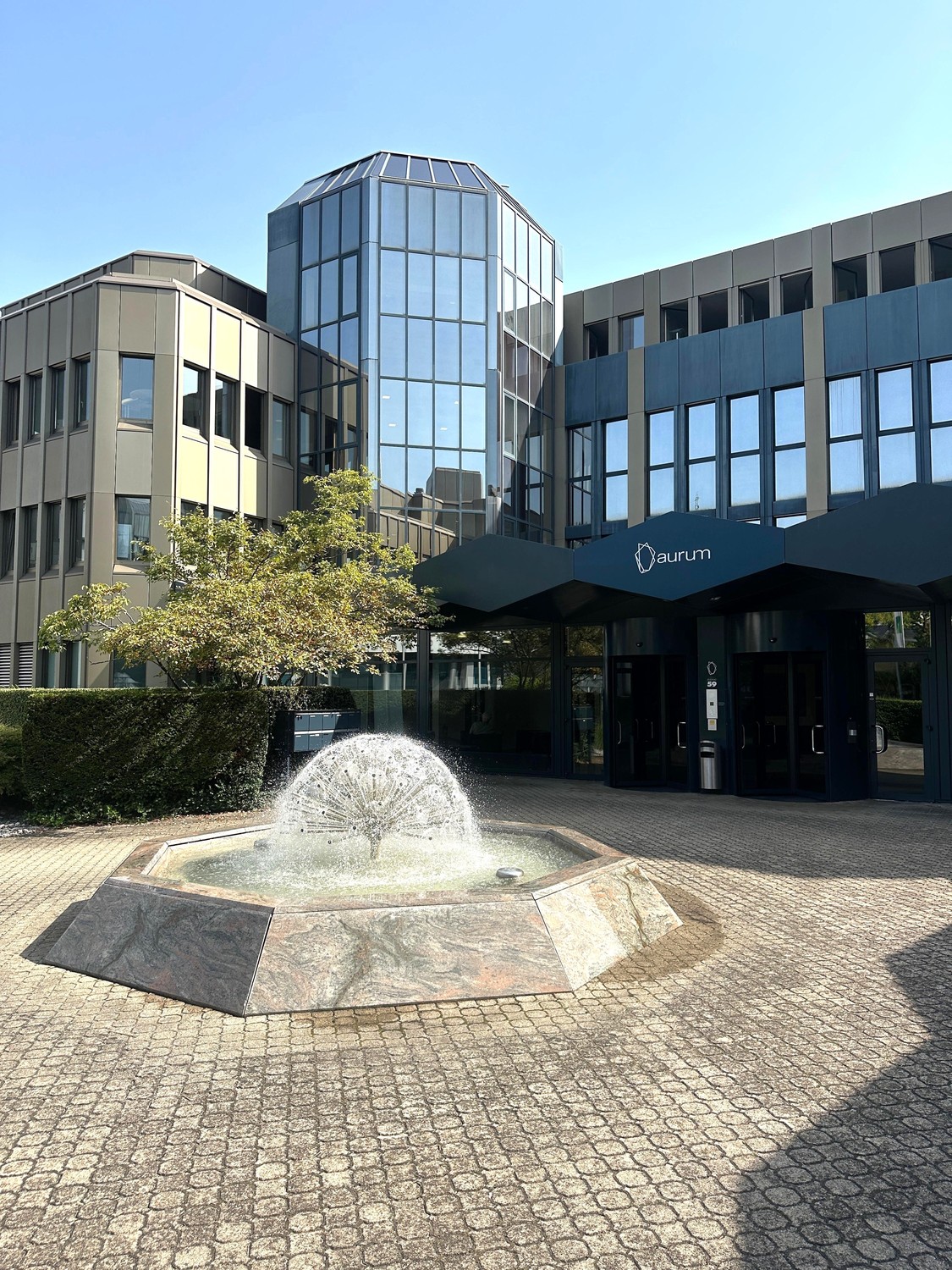 205m² office